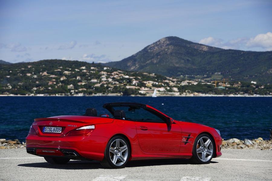  Mercedes-Benz SL63 AMG 2013 года  (фото 18 из 84)